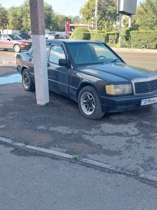 Продам машину мерседес