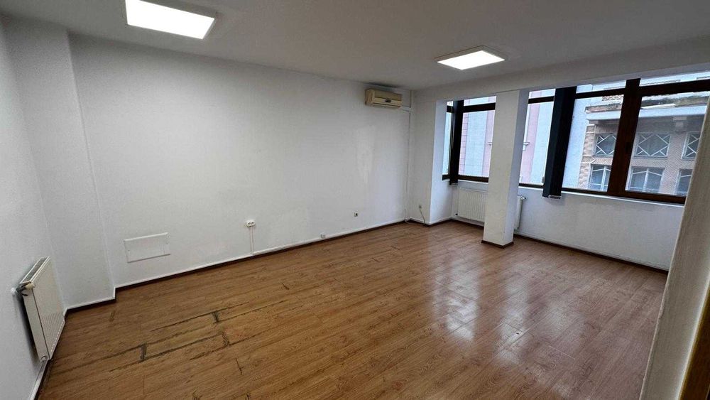 Spatiu de birouri de inchiriat in centru