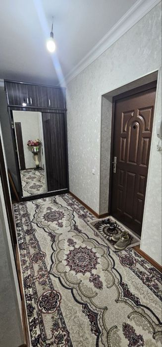 Choshtepa 1 xona sotiladi