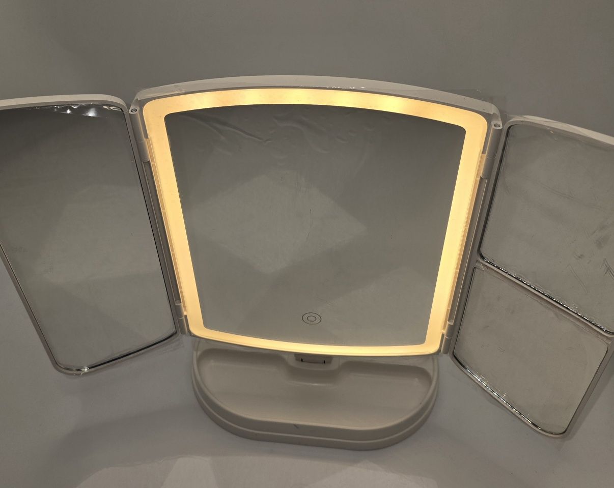 Зеркало настольное для макияжа с подсветкой косметическое USB