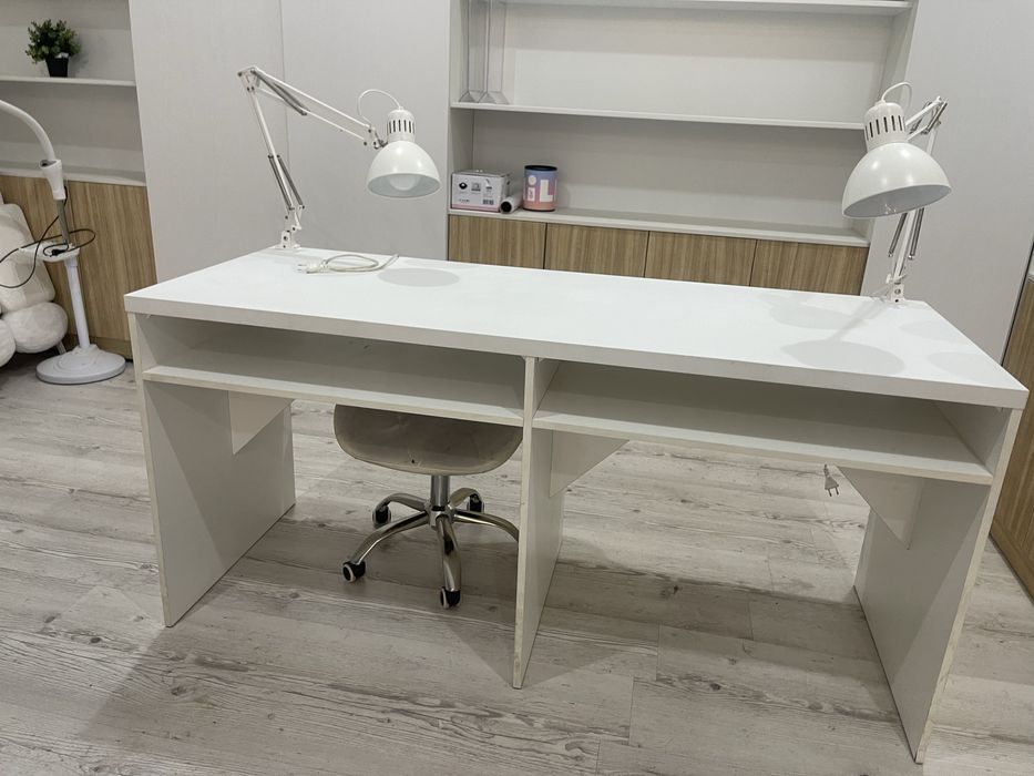 Продаю столы для маникюра