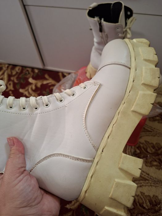 Сапожки Белые женские стильные