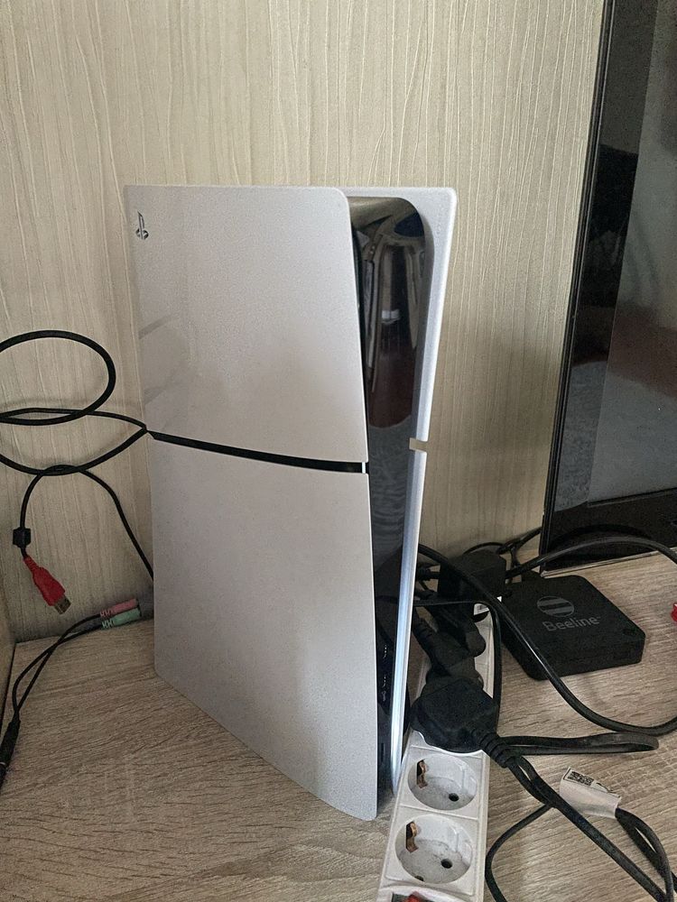 Пс 5 слим новый с играми