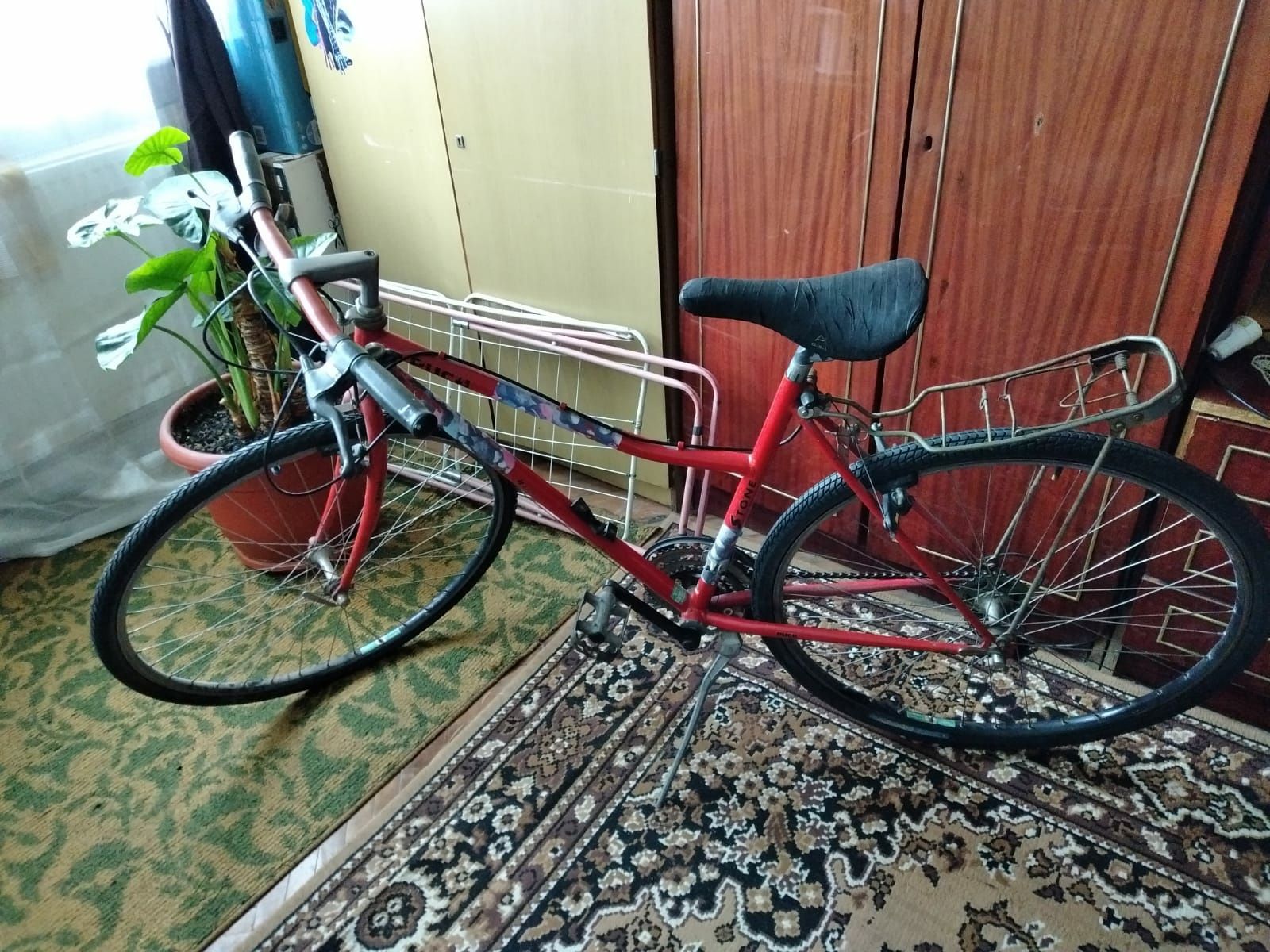 Vînd bicicletă de femei