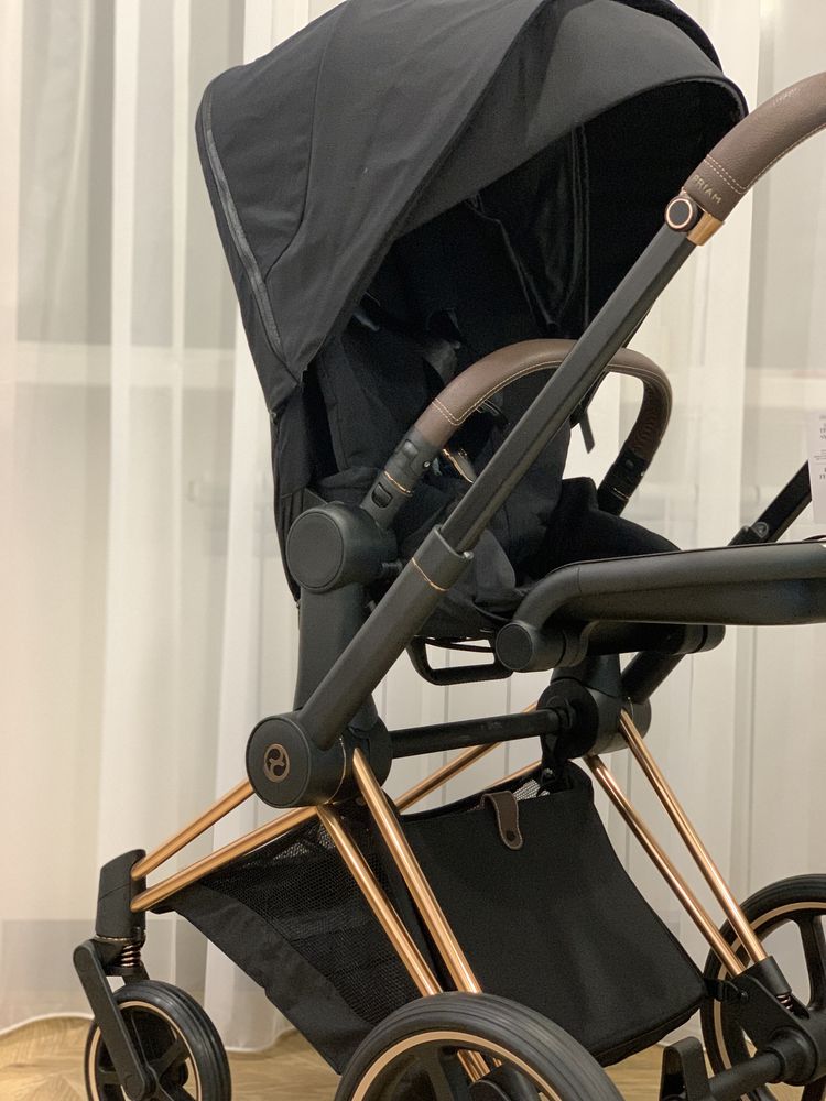 Продам Cybex Priam III