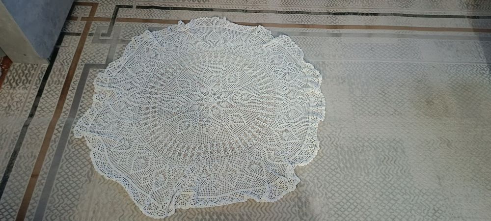 Скатерть вязаная круглая