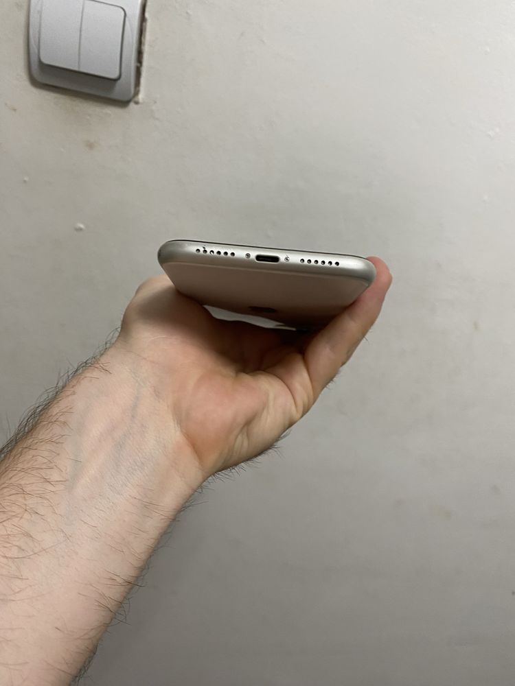 Vand iphone 11 fullbox