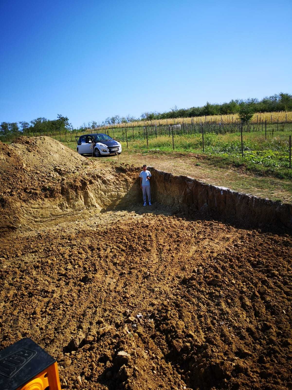 Inchiriem buldo / buldoexcavator pentru sapaturi, santuri, deszapazire