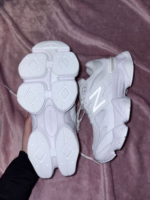 Pantofi 37 New Balance 9060 Alb Albi Noi nepurtati New never worn