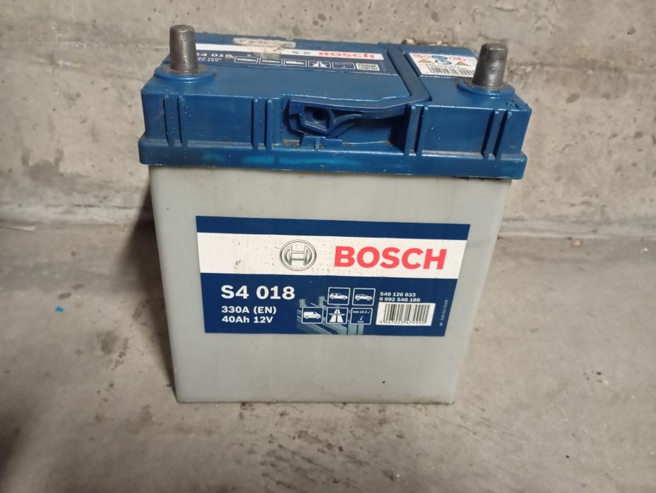 Baterie auto Bosch 40 amperi import Germania stare perfecta