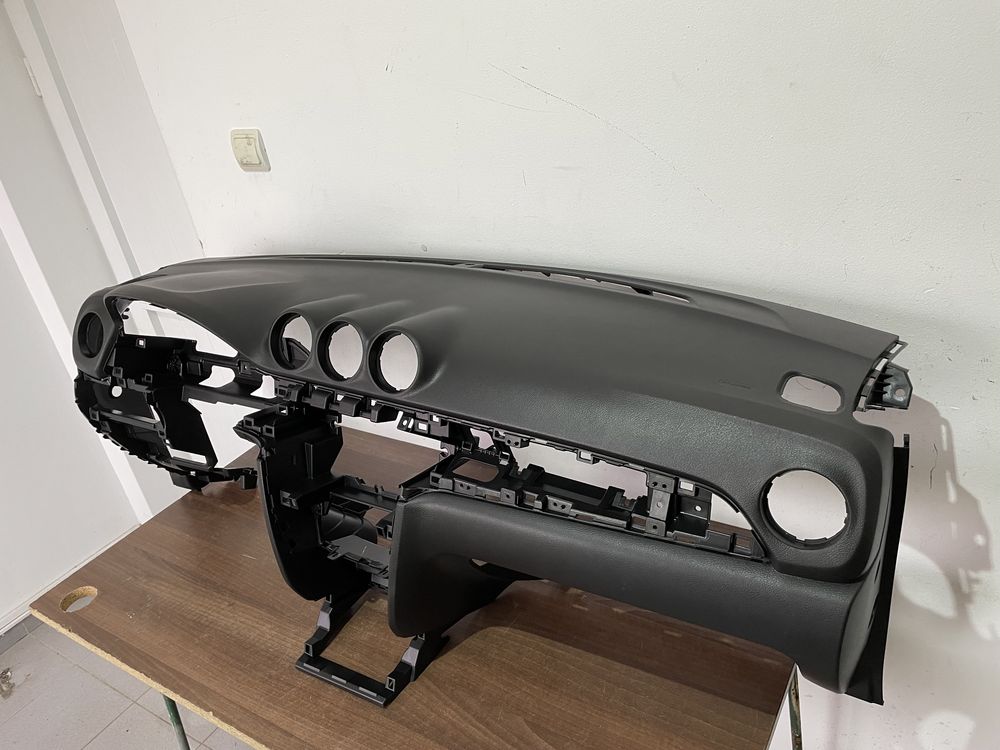 Vand plansa de bord Suzuki Vitara 2015/2021