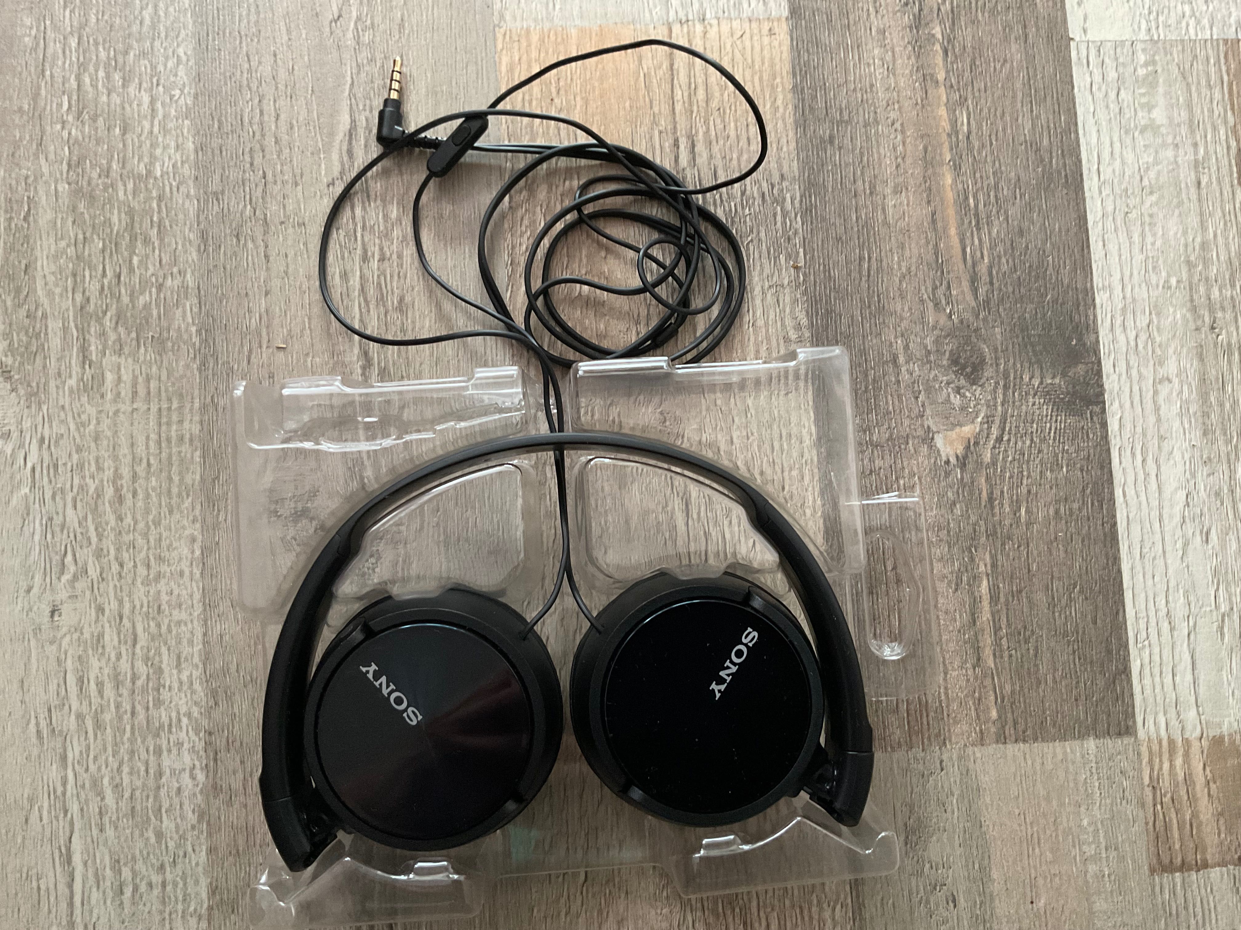 Слушалки “Sony” MDR-ZX310AP.