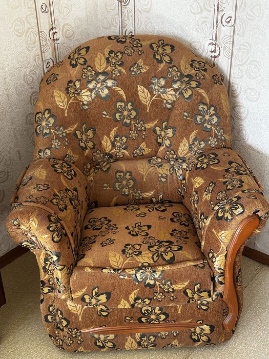 Отдам 2 кресла самовывоз р-н Драмтеатр