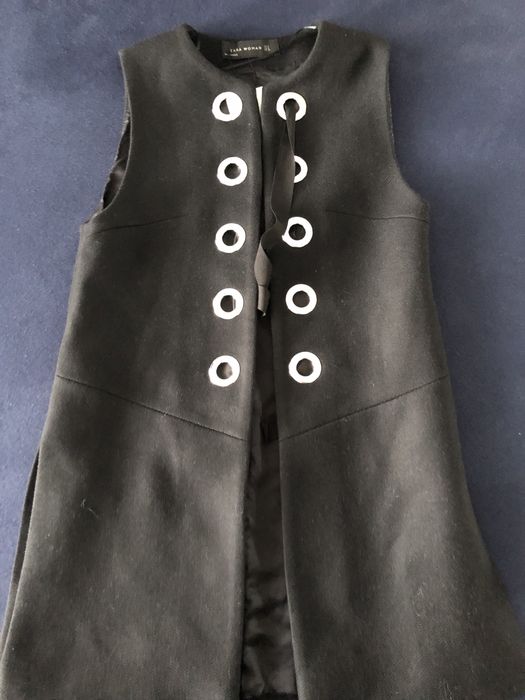 Vesta neagra Zara