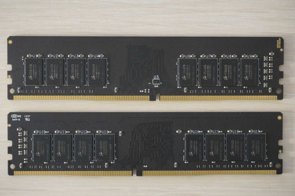 32GB (2x16) DDR4 RAM Памет Corsair (value select?) 3000/CL15 / вкл ДДС