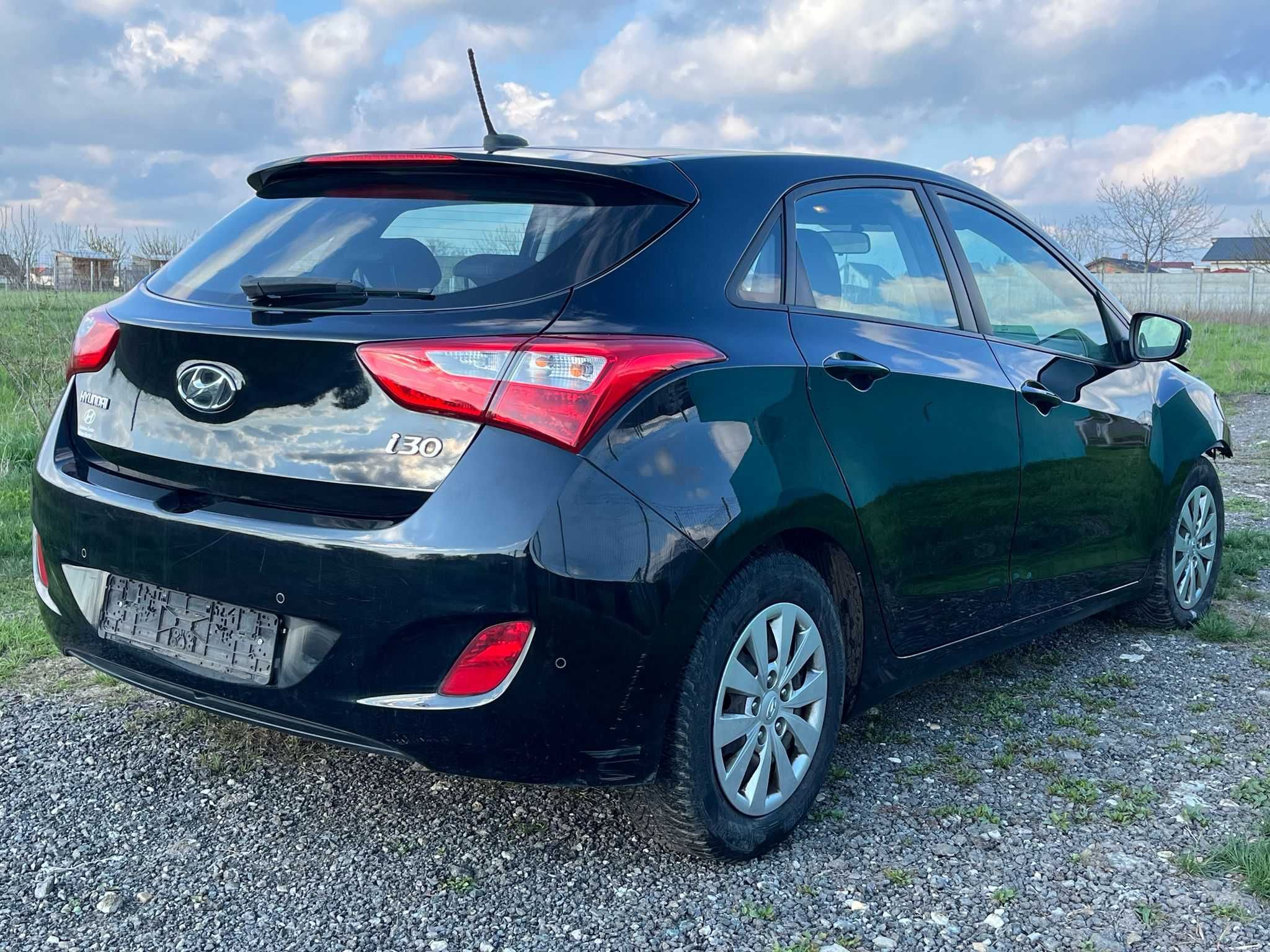 Hyundai i30 2016 1.6 CRDi EURO 6 110CP Avariata / Camera / Navigatie