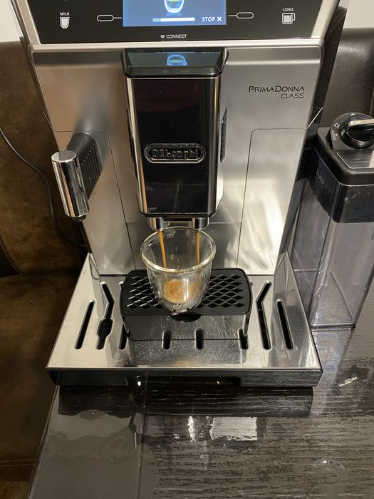 Expresor automat Delonghi Primadonna Class