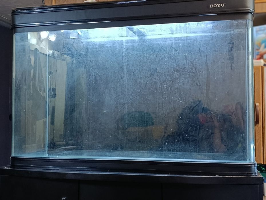 Продам аквариум с тумбой