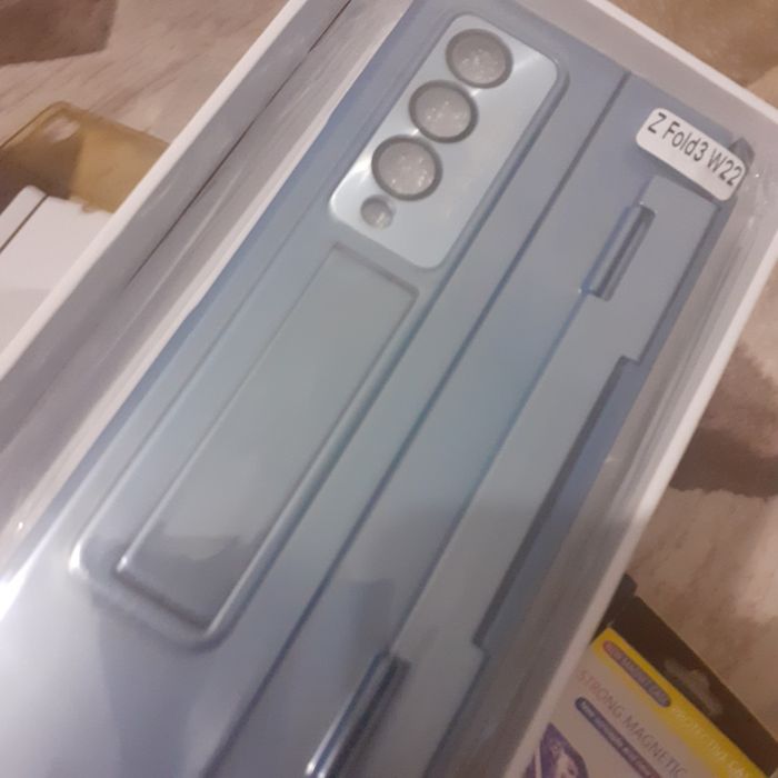 Кейсове за айфон и телефон