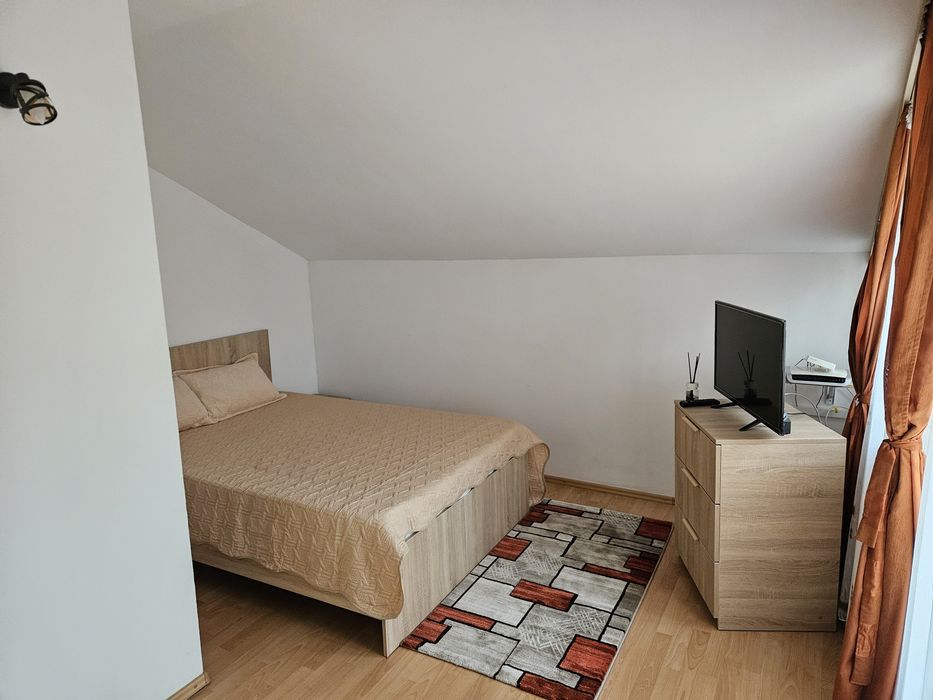 Casă cu etaj + teren 700 m² de vânzare – Găvana, Pitești