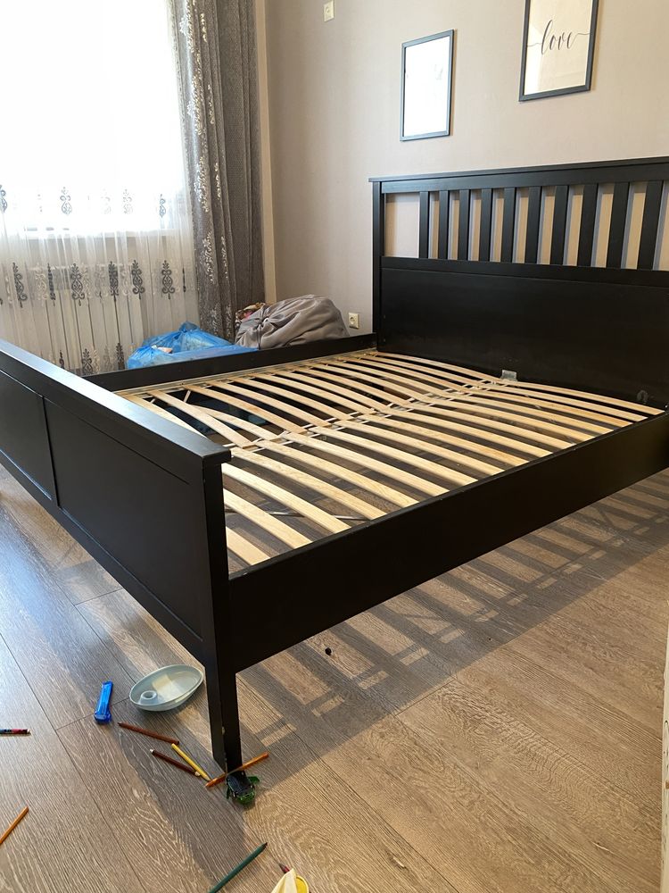 Продам спальнуб кровать
