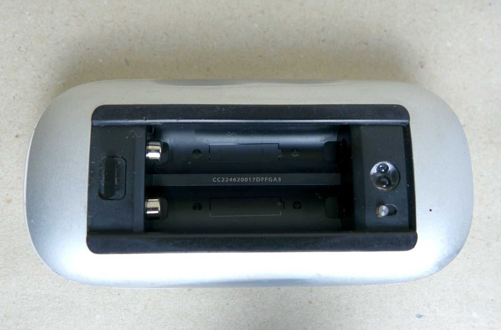 Комплект безжични клавиатура и мишка APPLE (А1314 + A1296)