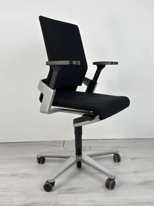 Ръководен офис стол Wilkhahn On 175/7 черен с облегалка Trimsion