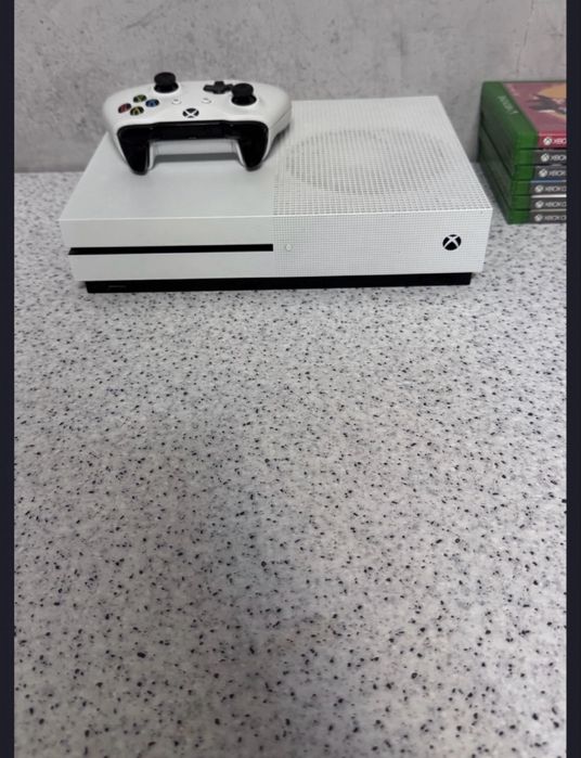 Xbox one s 1 tb.