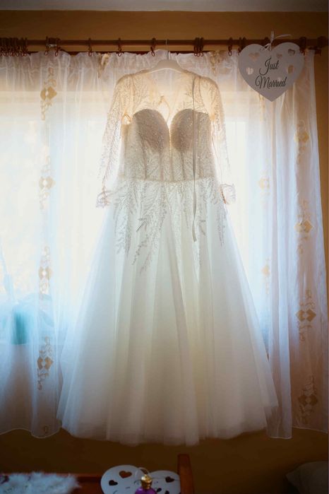 Vand rochie de mireasa