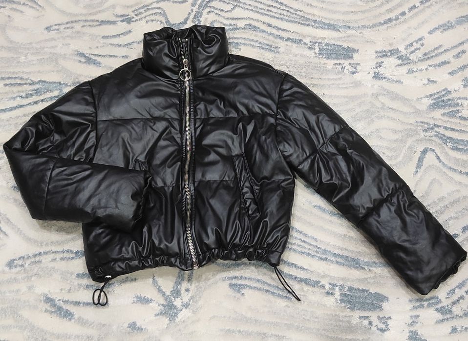 Срочно!!! Продается дутая куртка.