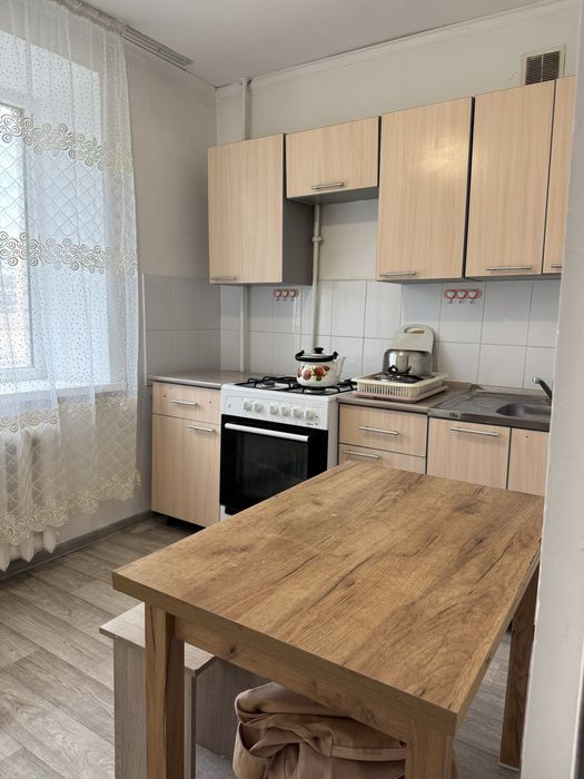 Сдается 1 ком квар  на  длительный срок 9 мкр Жаңа Орда 120+кум услуга