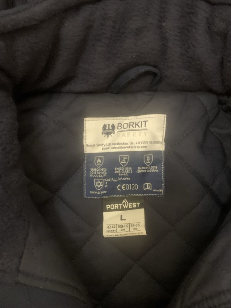 Продам зимний спецодежа куртка