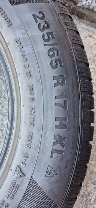 4 anvelope iarna Continental 235/65/17,ca si noi.Pretul este pe bucata