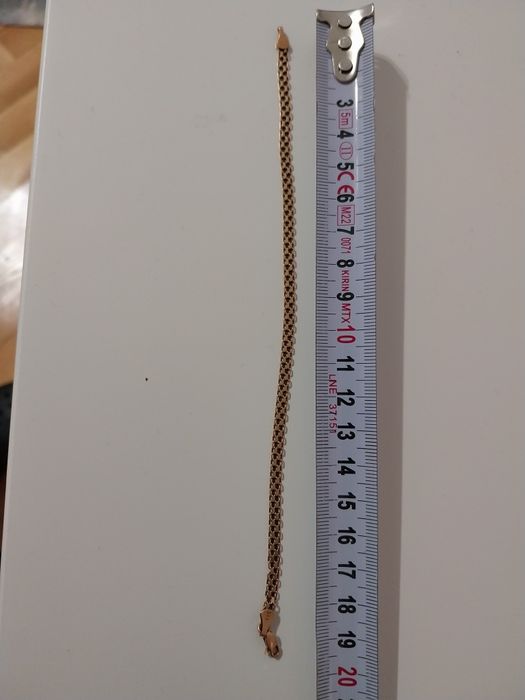 Bratara aur 14 k