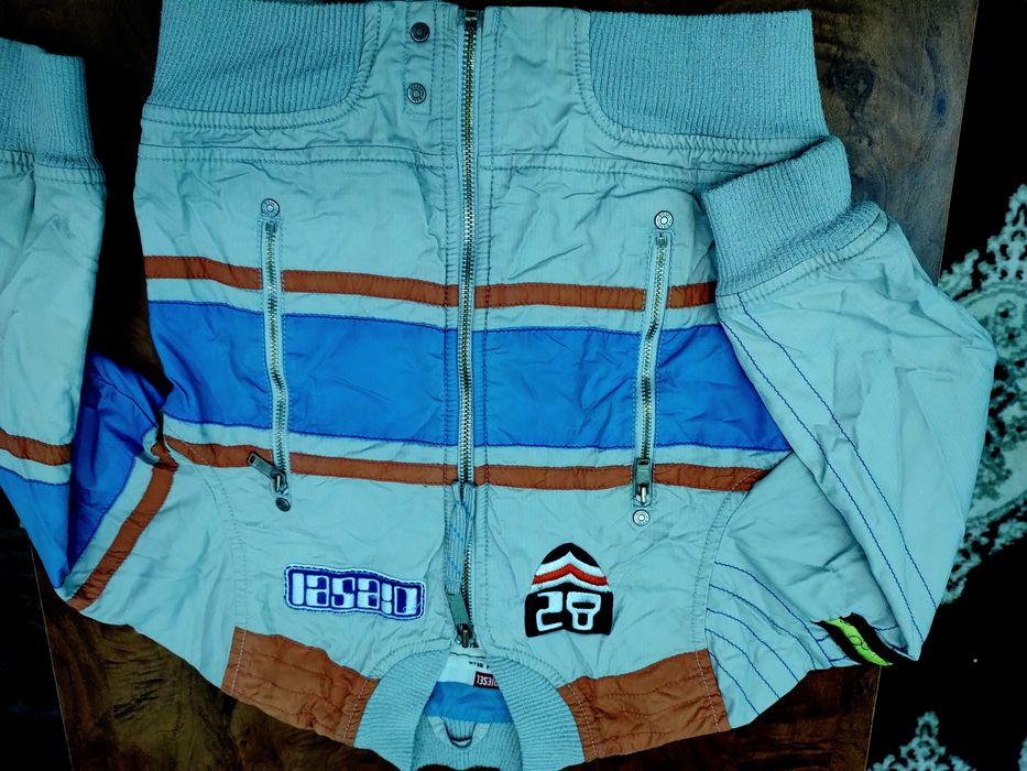 GEACA de firma,DIESEL-originala! Băieței de 4-5 ani.