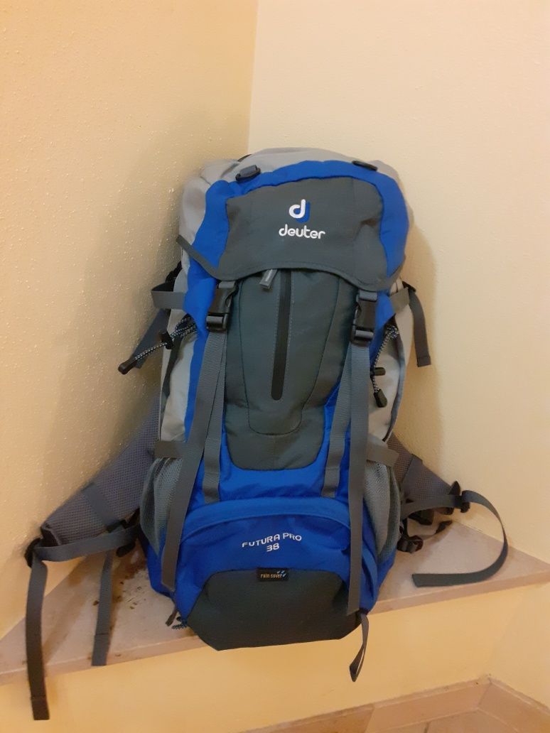 Нова раница марка - DEUTER