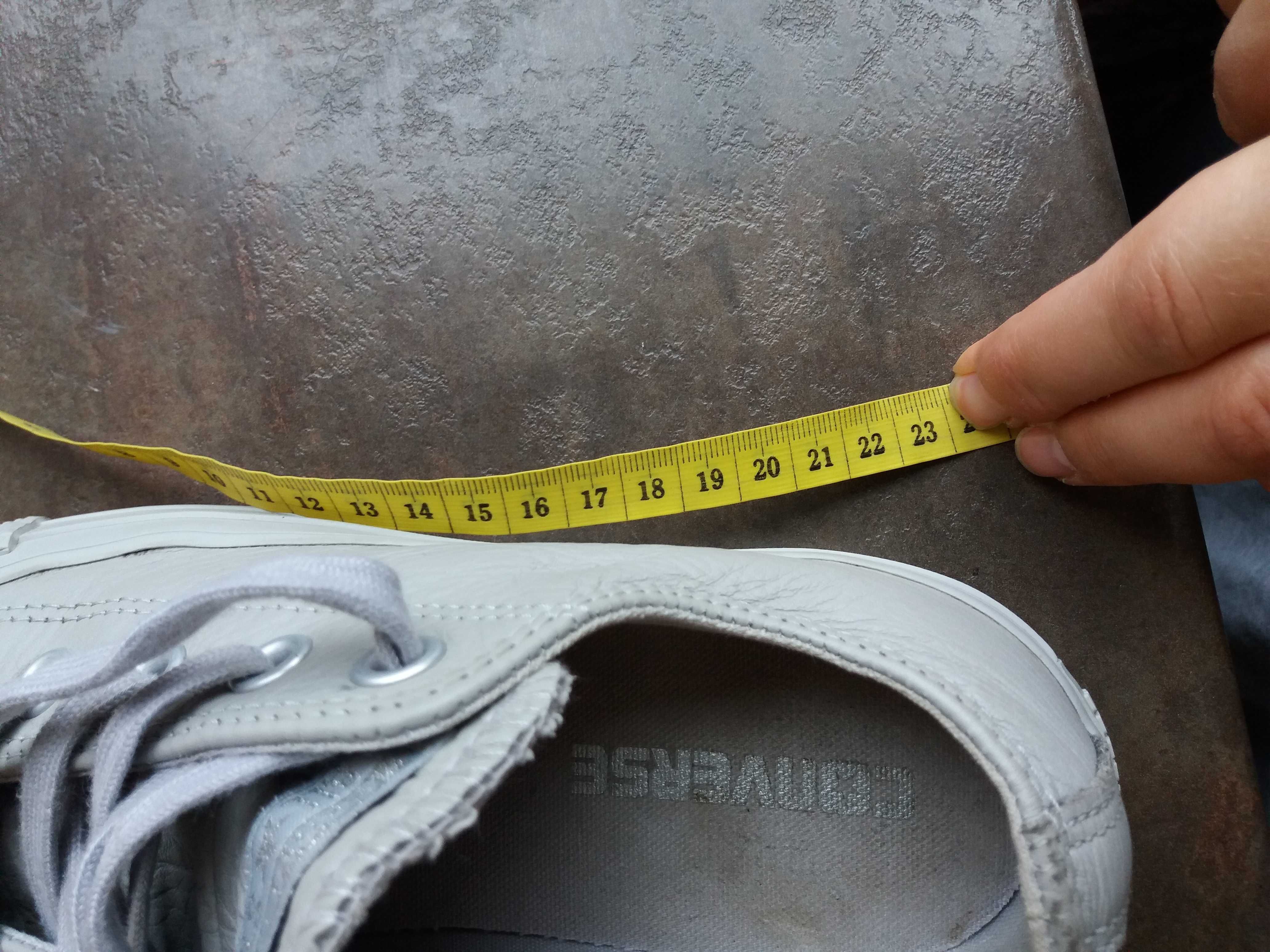 детски кецове,кожени гуменки,спортни обувки,маратонки,Converse,ном36,5
