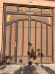 Дарвоза буйи 4. Эни 3.80. Сотилади.