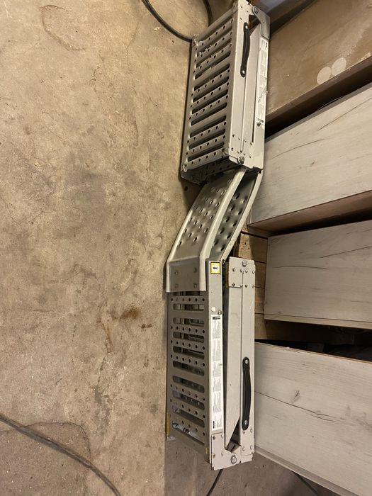 Рампи пътеки за ремарке платформа