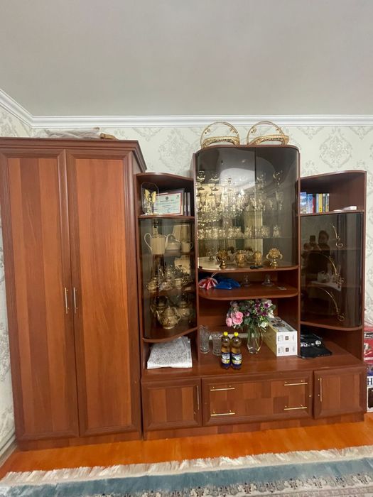 Мебельный гарнитур для зала в отличном состоянии