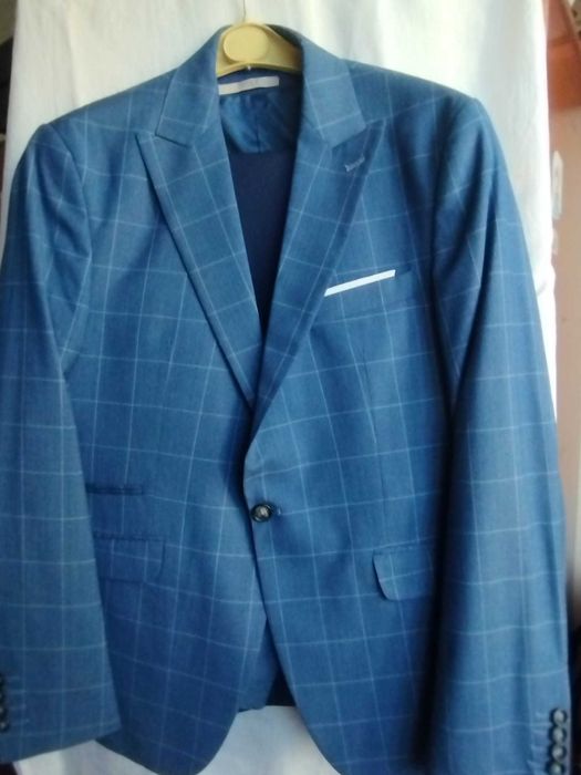 Costum carouri ,sacou, vesta si pantalon