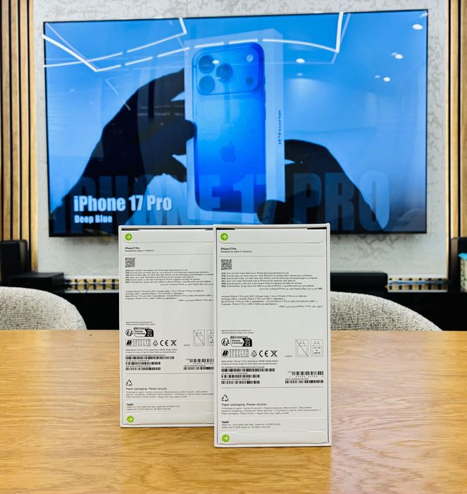 Нови iPhone 17 Pro 256GB Deep Blue Подарък Кейс, Гаранция