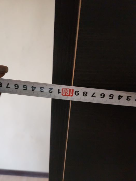 Спалня с матрак и гардероб