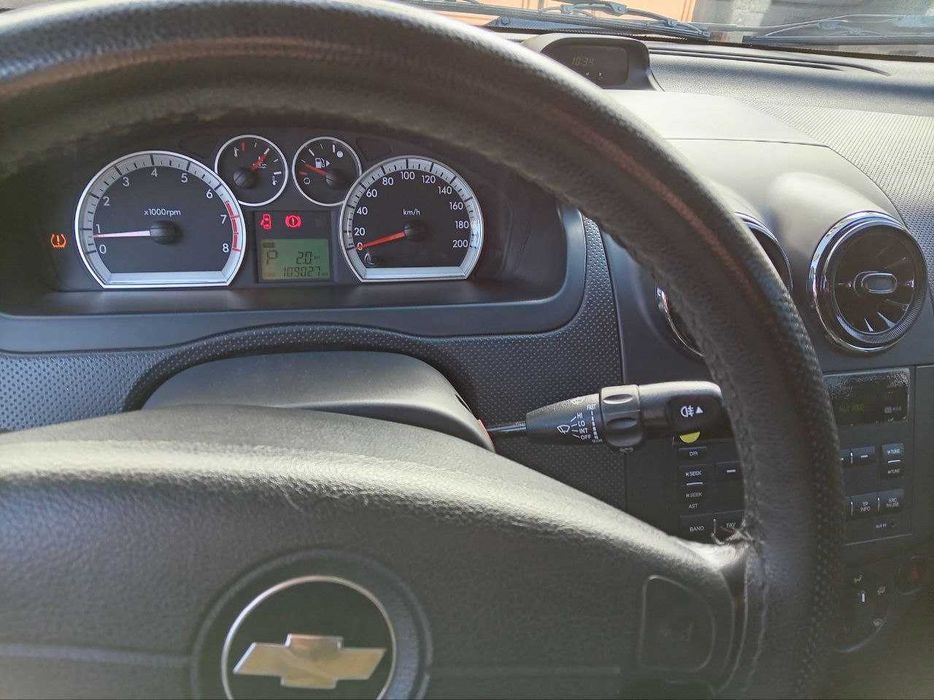 Нексия 3 сотилади