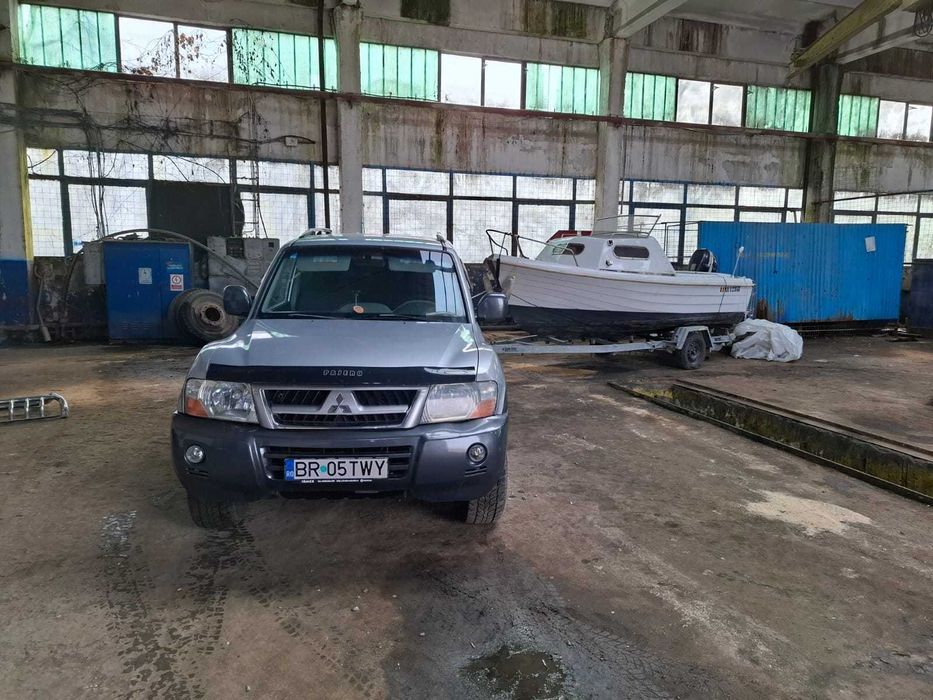 Vand Mitsubishi Pajero | 5 locuri 2004 | Autoutilitara | Proprietar