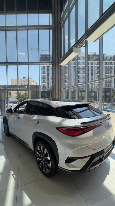 Yangi BYD Sealion 7 DM-i Champion 2025 Rasmiy dilerdan kafolat bilan