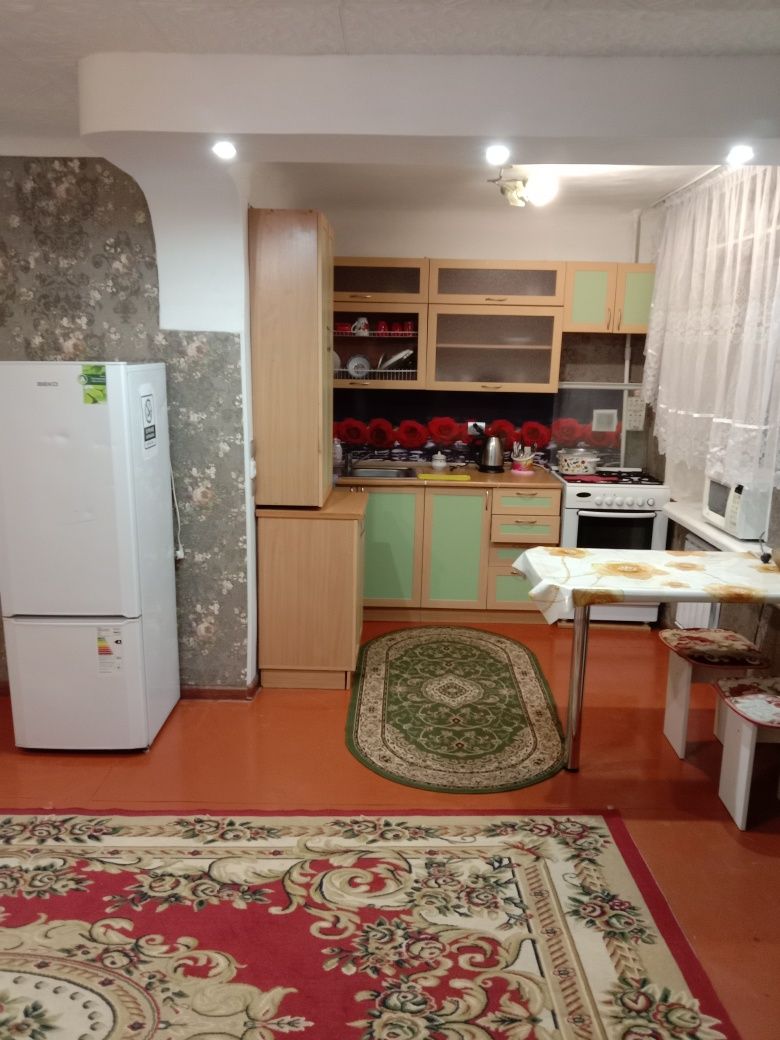 Сдам 2х комнатную на площади  Wi-Fi интернет