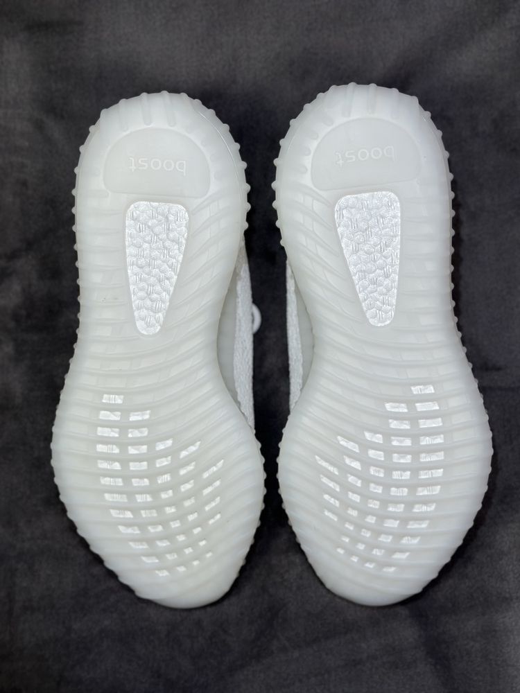 Adidas Yeezy 350 Triple White (CALITATE PREMIUM)