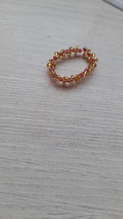 Продаю кольцо из бисера идеальное состояние не надевала