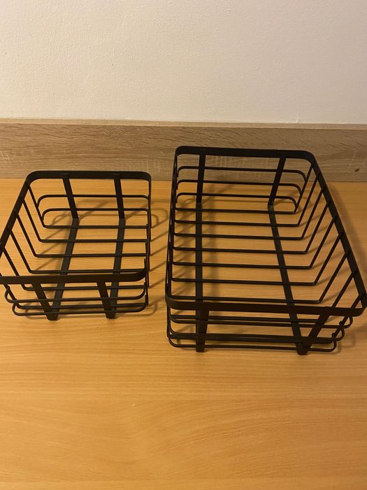 Coșuri de depozitare din metal negru